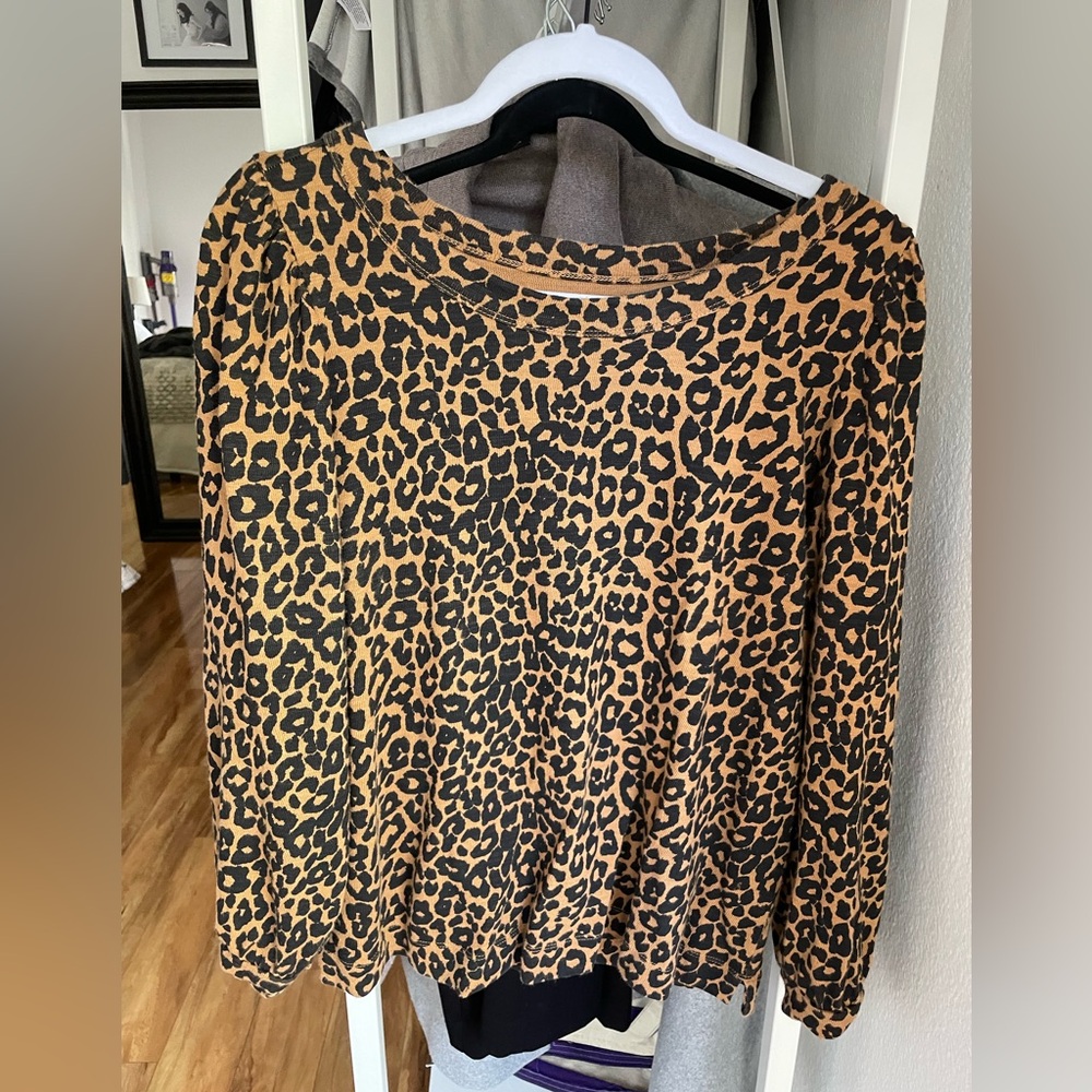 Loft Leopard Print Blouse with puffed sleeves